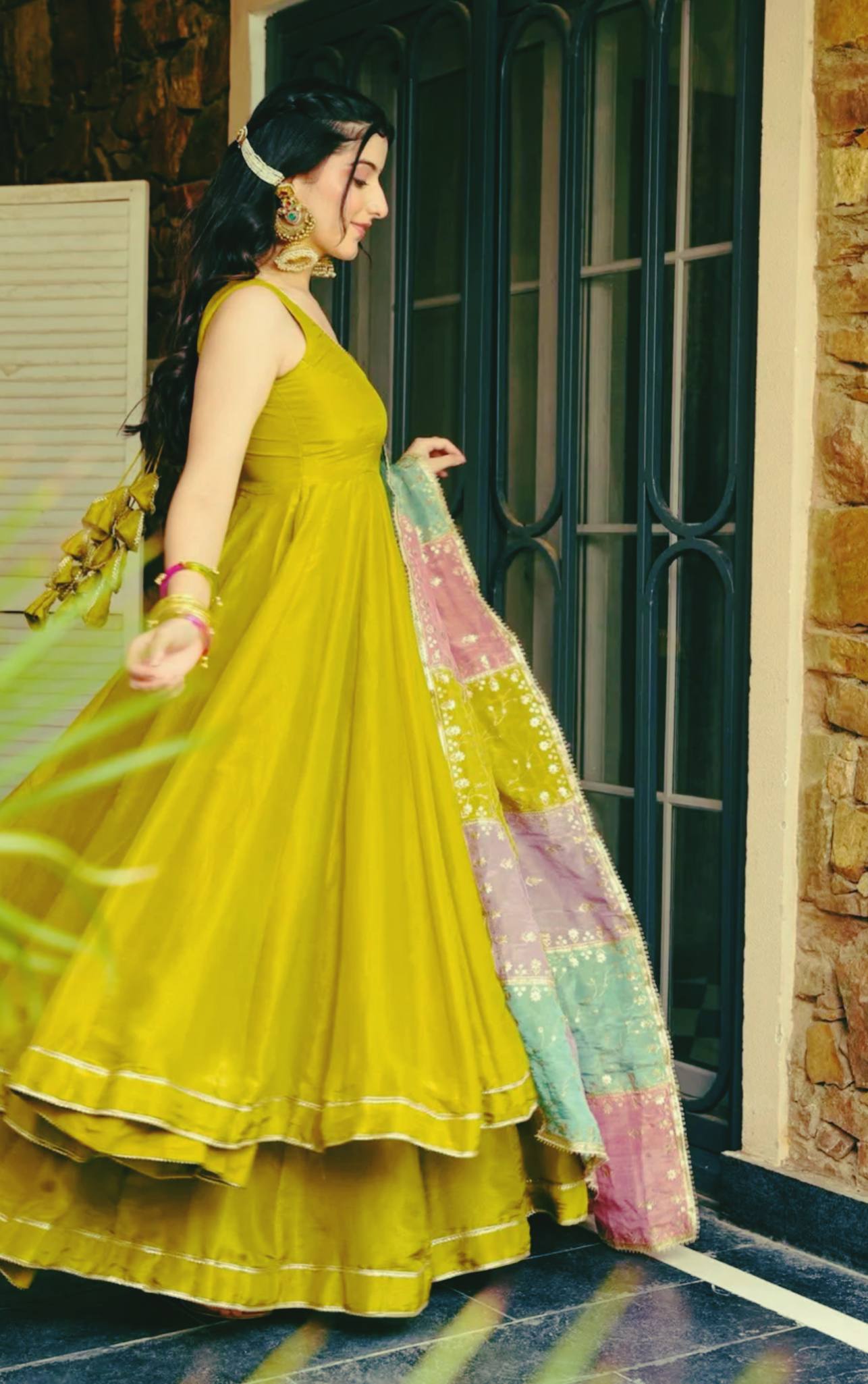 🌼 Women's Anarkali Suit Set with Contrasting Dupatta 🌼