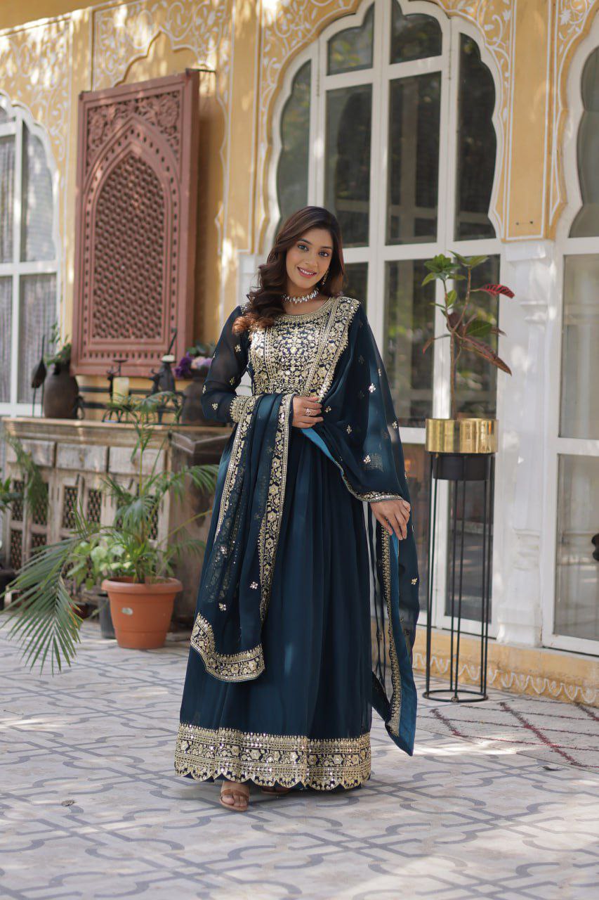 ✨ Embroidered Anarkali Set with Dupatta – Party & Festive Wear ✨